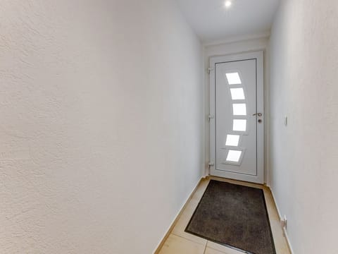 Entrance / Reception