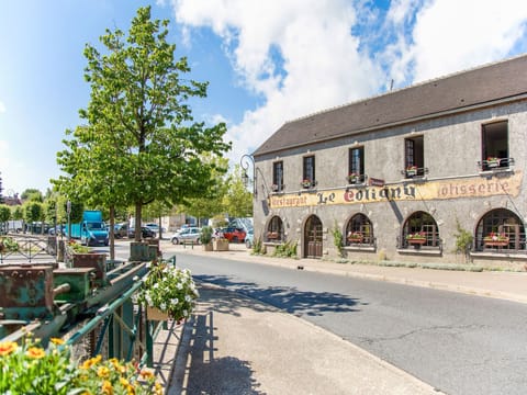 Immediate Surroundings [summer] (<1 km)