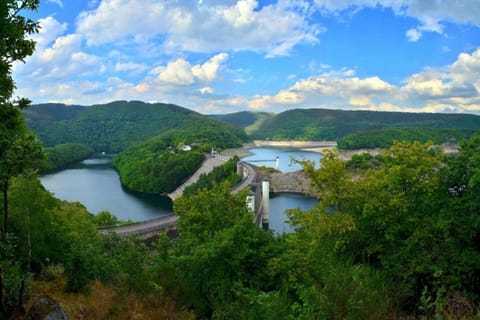 Surroundings [summer] (1-5 km)