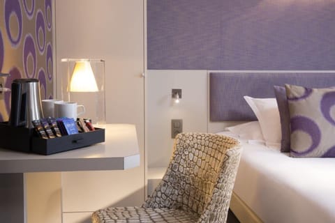 Deluxe Double Room | Minibar, in-room safe, individually decorated, individually furnished