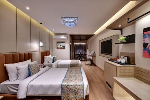 Premium Twin Room | In-room safe, desk, laptop workspace, iron/ironing board