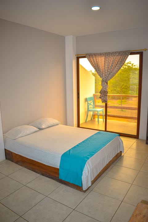 Standard Room, 1 Queen Bed | Free WiFi