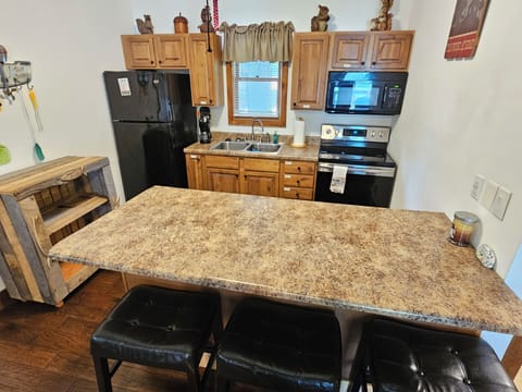 Cabin 1 - Kitchen