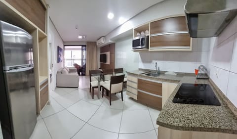 Comfort Apartment | Private kitchen | Fridge, microwave, blender, cookware/dishes/utensils