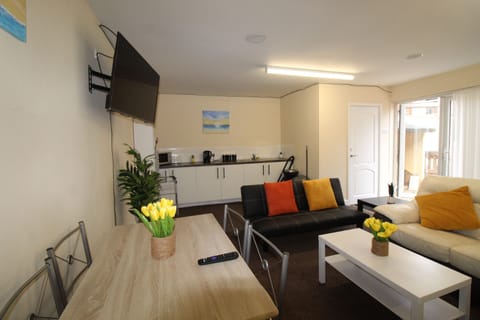 Triple Room | Living area