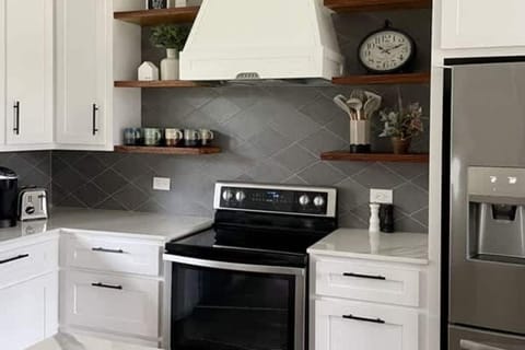 Fully equipped kitchen