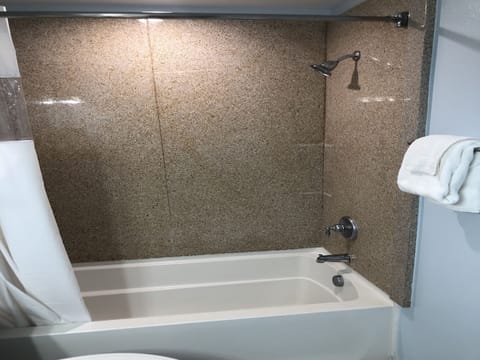 Room, 1 Bedroom | Bathroom | Towels