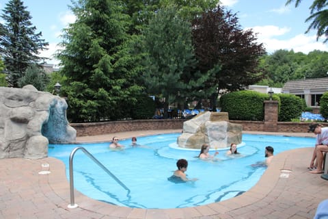 Indoor pool, seasonal outdoor pool, pool umbrellas, sun loungers