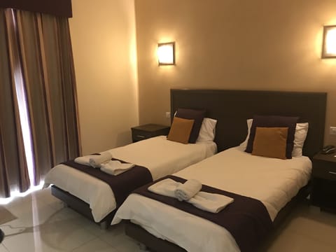 Superior Twin Room | Minibar, desk, blackout drapes, free WiFi