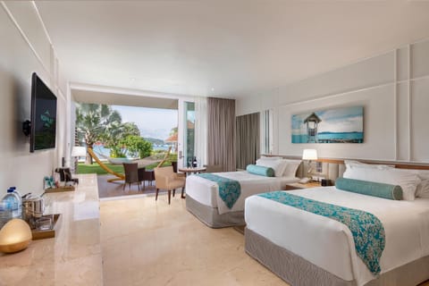 Superior Walk Out Suite Ocean View - Kids & Teens Free | View from room