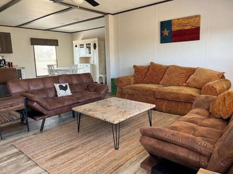 F98396ac b6d0 4acb a339 d173ab15b934