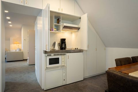 Comfort Apartment | Private kitchen | Coffee/tea maker