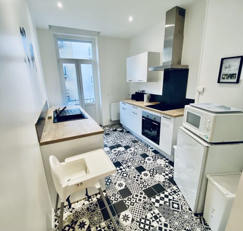 kitchen tea/coffee maker