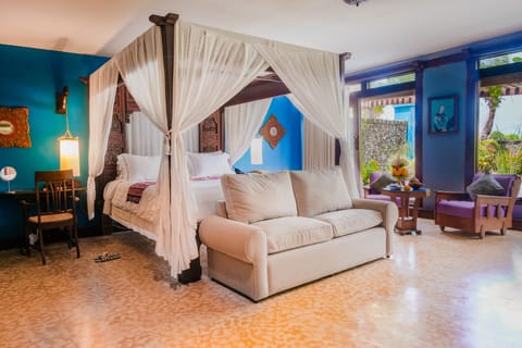 Dedari Suite with Private Pool | Minibar, in-room safe, individually decorated, individually furnished