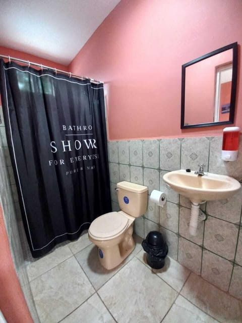 Economy Double Room | Bathroom | Shower, towels