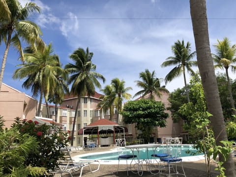 Outdoor pool, pool umbrellas