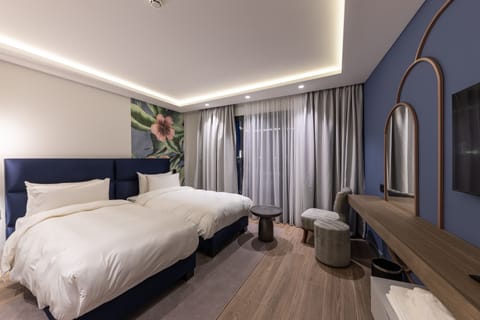 Triple Room | Premium bedding, down comforters, Select Comfort beds, minibar