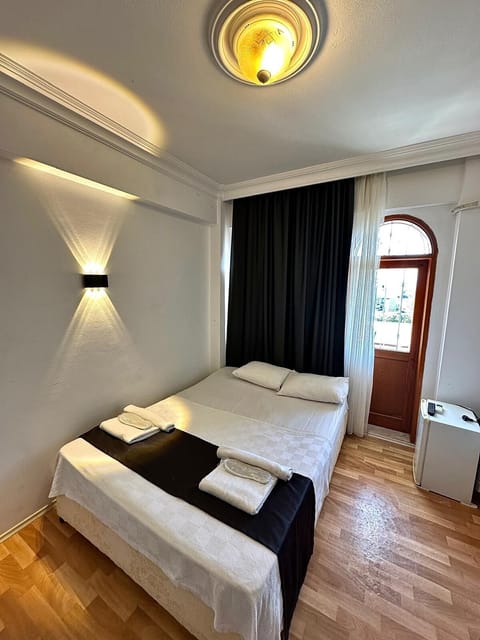 Standard Room | Premium bedding, free WiFi, bed sheets