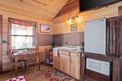 Cabin, 1 Bedroom | Private kitchen | Fridge, coffee/tea maker