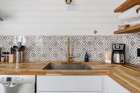 Stylish Escape: Posh Old Village Townhome