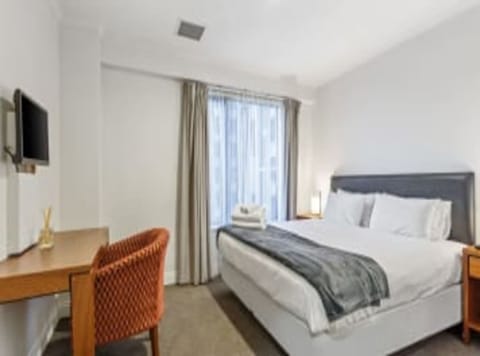 Apartment | 1 bedroom, individually decorated, individually furnished