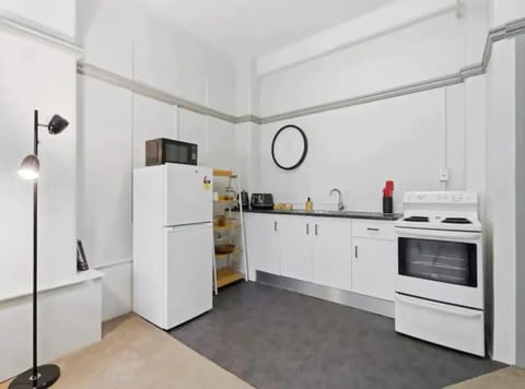 Apartment | Private kitchen | Dishwasher, cookware/dishes/utensils