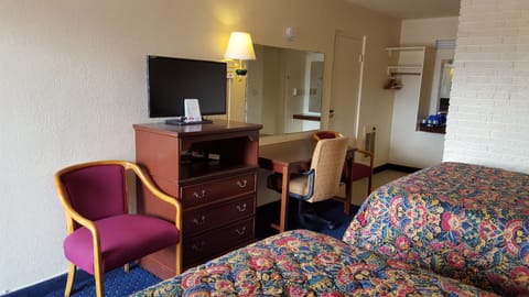 Standard Double Room, 2 Double Beds | Desk, free WiFi