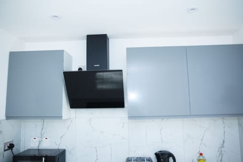 Studio | Private kitchen | Fridge, microwave, oven, stovetop