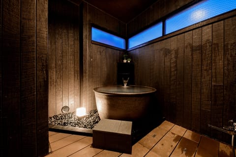 Sakura Non Smoking | Bathroom | Separate tub and shower, spring water tub, free toiletries, hair dryer