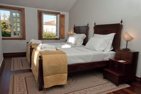 Suite, 2 Twin Beds | Minibar, in-room safe, individually decorated, individually furnished