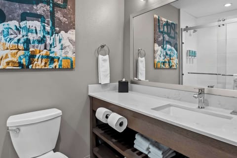 Standard Room, 2 Queen Beds, Non Smoking | Bathroom | Hair dryer, towels, soap, shampoo