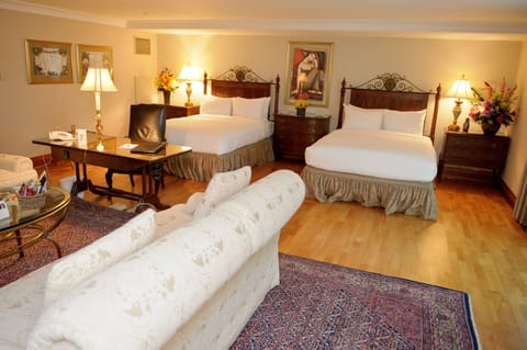 Deluxe Room, 2 Queen Beds | Premium bedding, down comforters, minibar, in-room safe