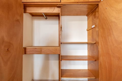 Traditional Loft | 1 bedroom, iron/ironing board, free WiFi, bed sheets