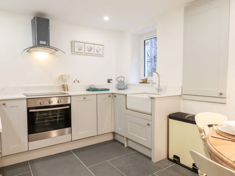 Fridge, dishwasher, electric kettle, toaster