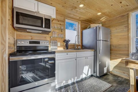 Cook your meals with our kitchen that has the basic kitchen amenities.