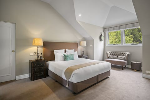 Loft Room | Premium bedding, minibar, in-room safe, desk