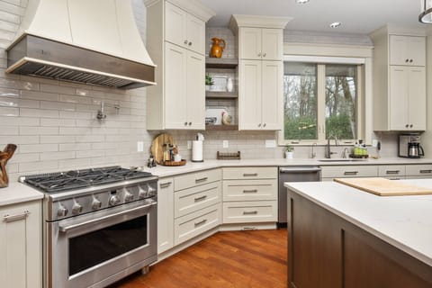 The kitchen is spacious and efficient. A perfect place to prepare a family meal.