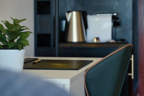 Premium bedding, pillowtop beds, minibar, in-room safe