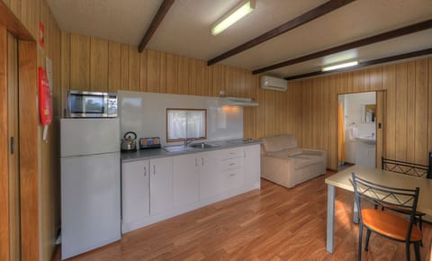 Standard Cabin Double | 1 bedroom, free WiFi, bed sheets