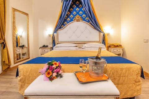 Classic Double or Twin Room | Premium bedding, minibar, in-room safe, desk