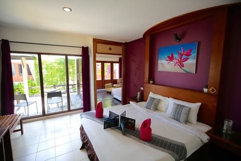 Priviledge Bungalow with Partial Seaview | In-room safe, free WiFi, bed sheets