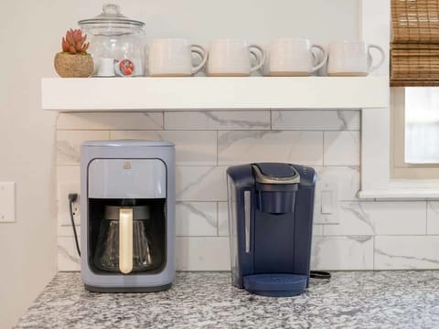 Morning rituals made brighter ââš Embracing the warmth of coffee and cozy vibes in our kitchen!