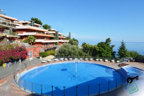 Rooftop pool