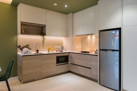 Signature 2 Bedroom | Private kitchen | Full-size fridge, microwave, oven, stovetop