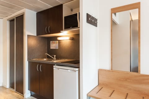 Private kitchenette