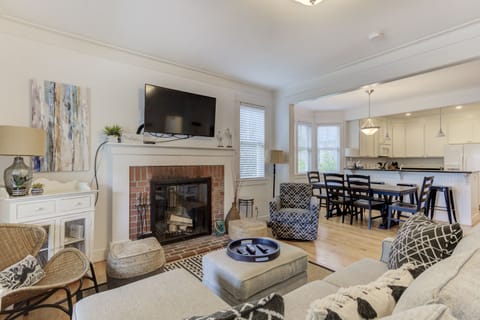 Hook Wine and Sinker