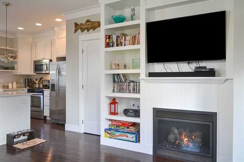 Enjoy the selection of movies, games and books while staying at Terra Mar