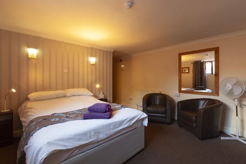 Double Room, Ensuite | WiFi