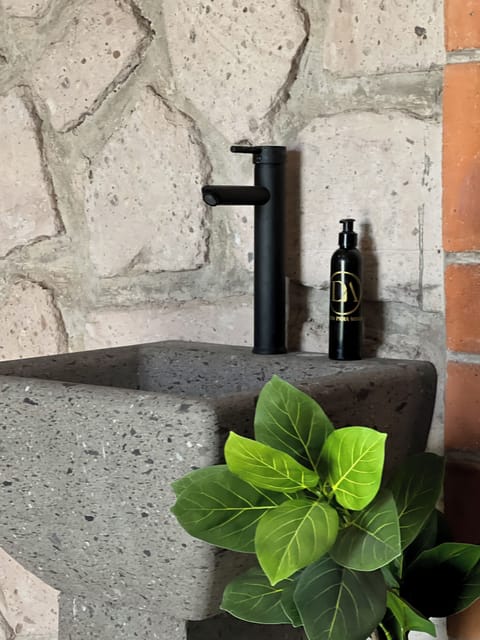 Deluxe Room | Individually decorated, free WiFi, bed sheets