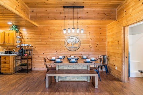 Dining Room for your family and friends to enjoy a meal together